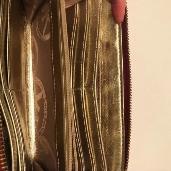 Michael kors red snakeskin embossed leather wallet - Picture 6 of 11